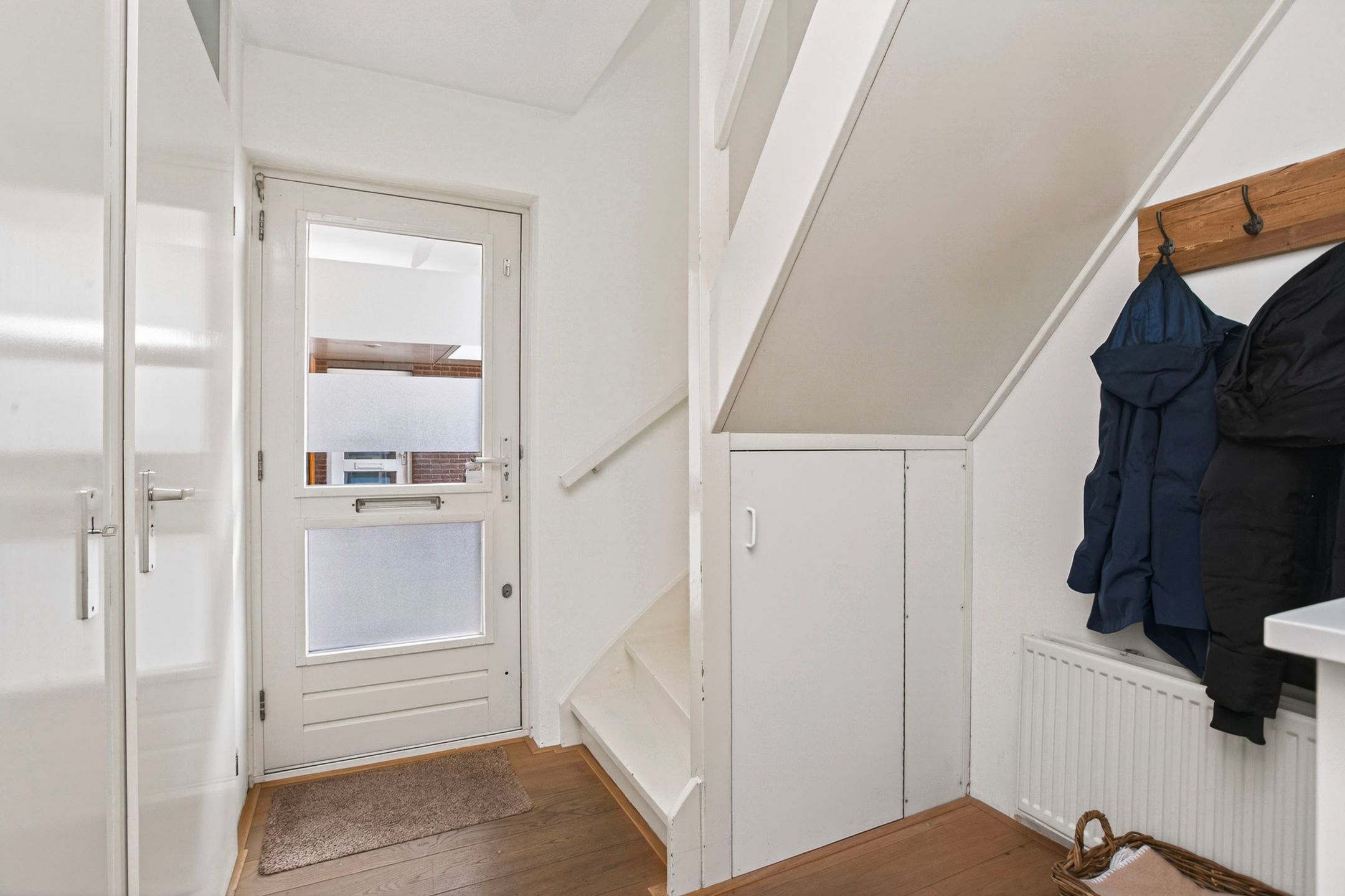 Spacious and Well-Maintained Semi-Detached Home with Garage and Modern Amenities — 27