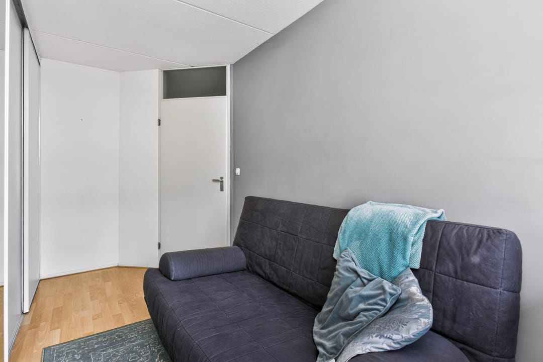 Spacious and Well-Maintained Semi-Detached Home with Garage and Modern Amenities — 32