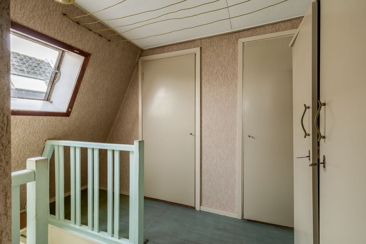 Charming 1930 End Terrace House with Deep Sunny Garden in Wormer — 34