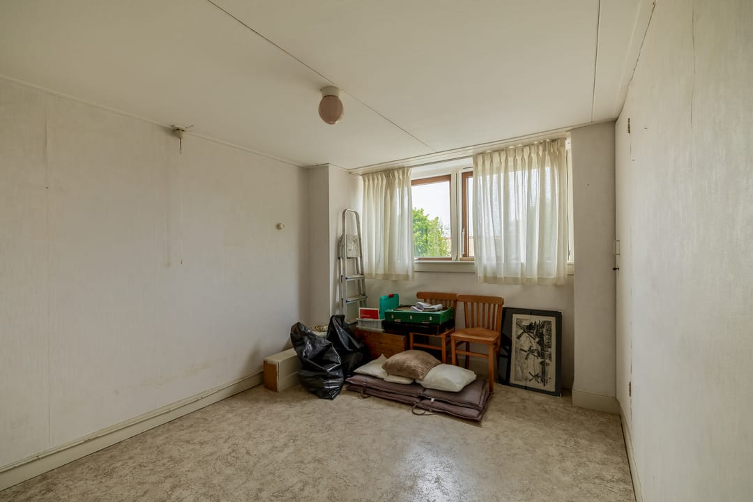 Charming 1930 End Terrace House with Deep Sunny Garden in Wormer — 32