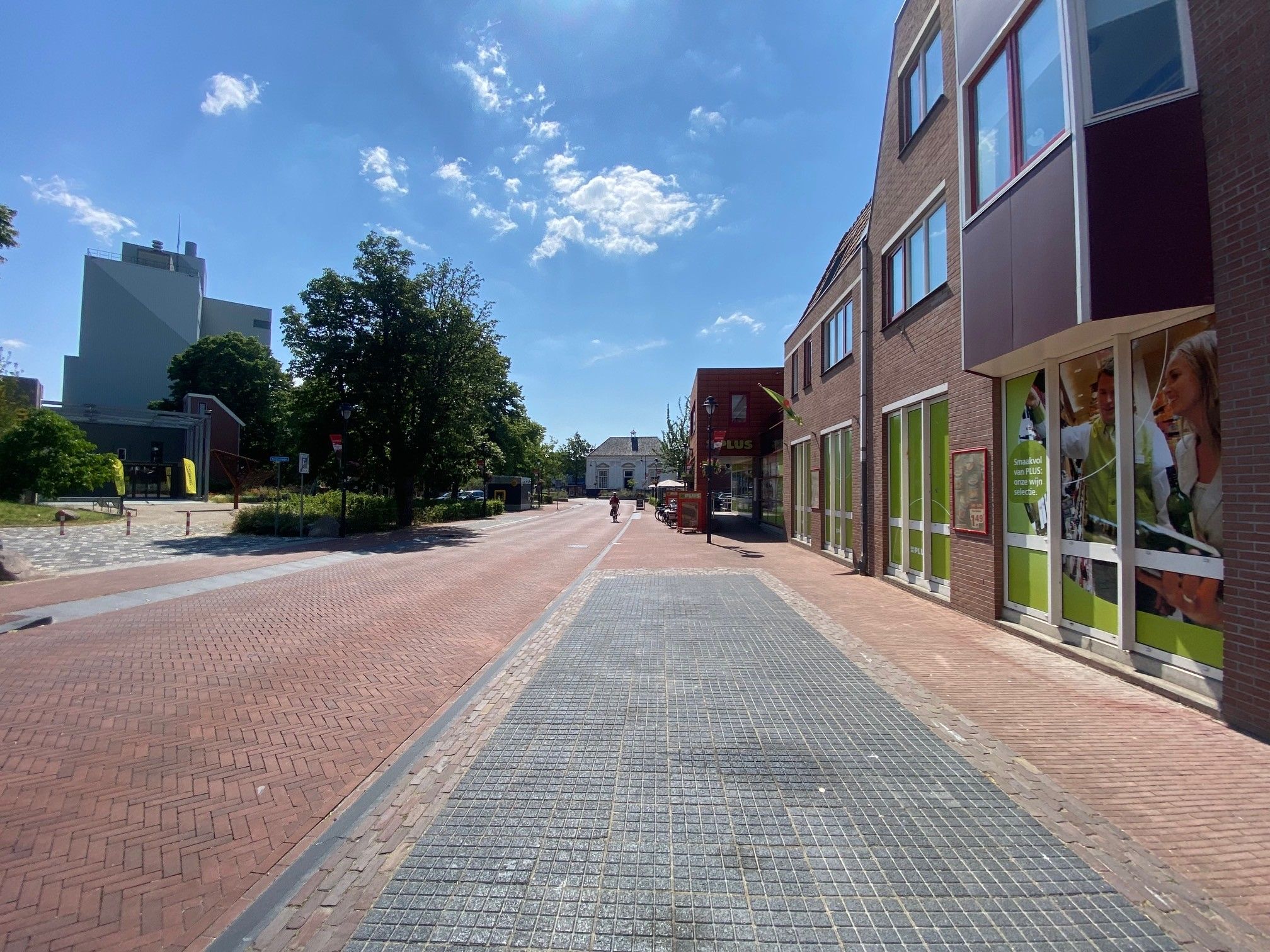 Photo 12 of Grotestraat 4