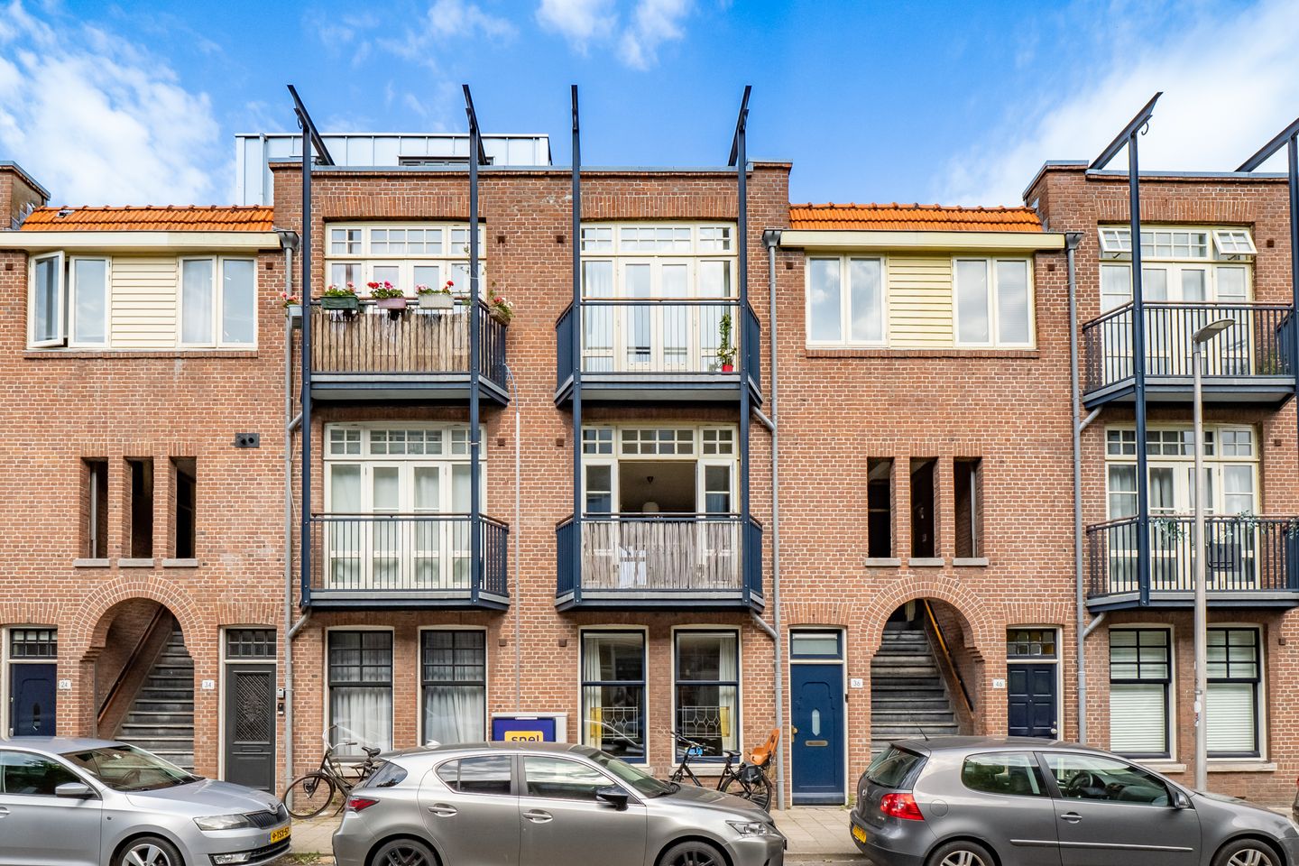 Foto 4 van Busken Huetstraat 38