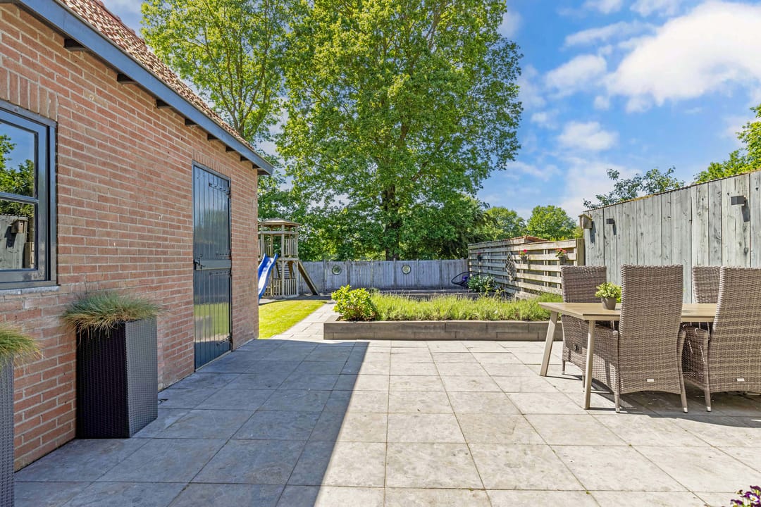 Photo 43 of Schoolstraat 16
