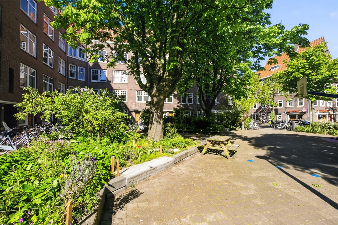 Photo 31 of Bonaireplein 2-3