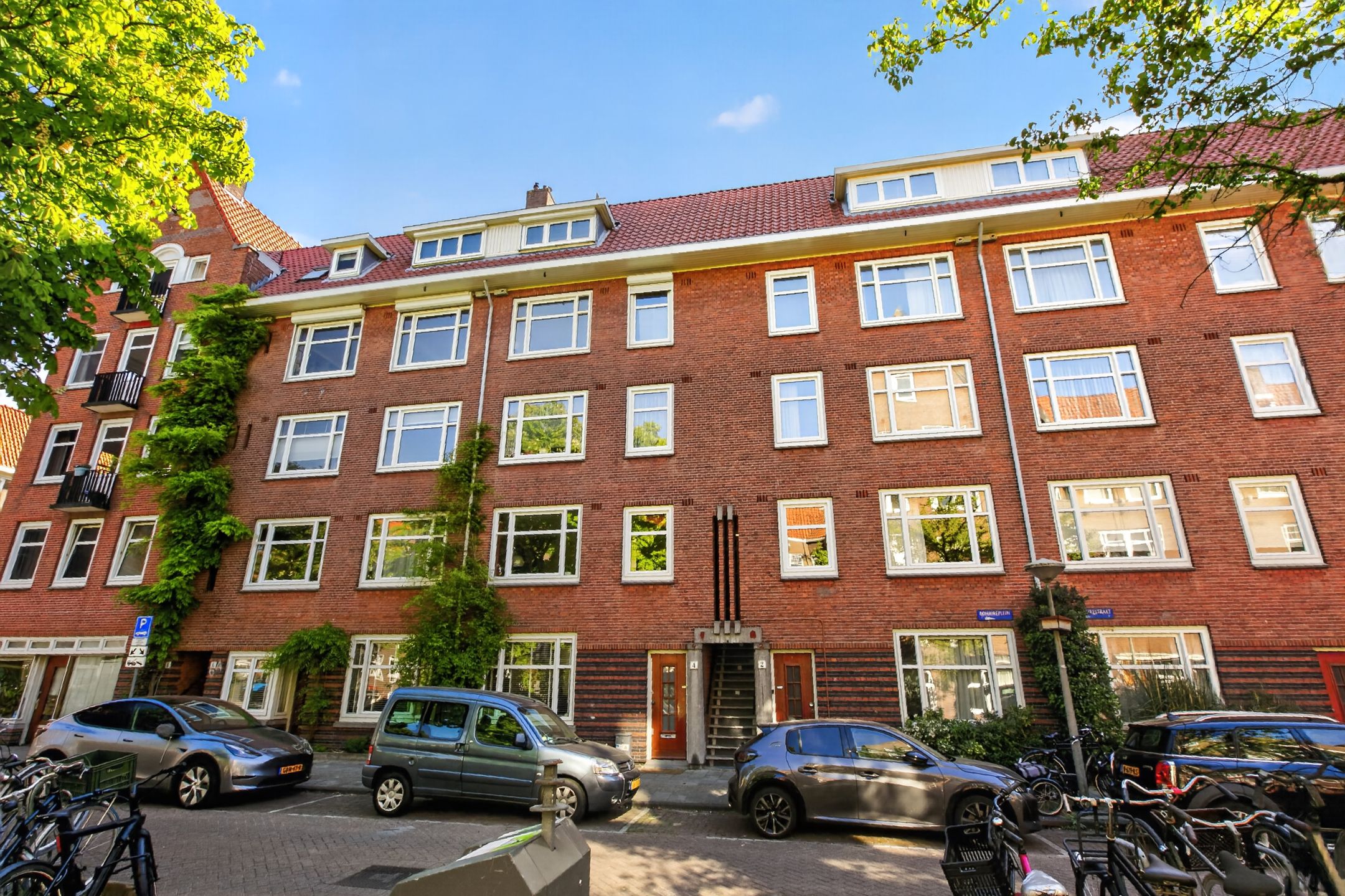 Photo 30 of Bonaireplein 2-3