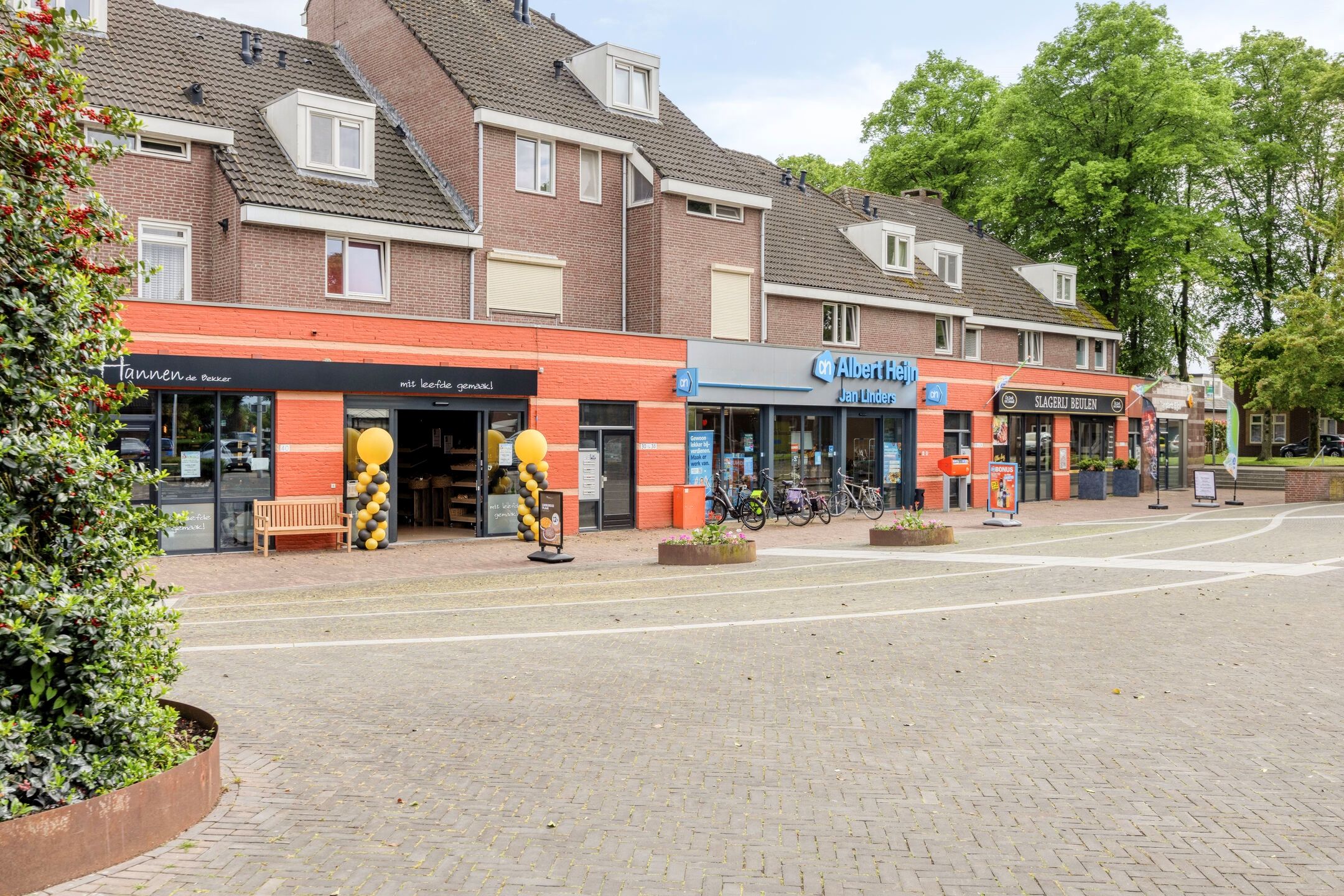 Photo 39 of Wilhelminastraat 4