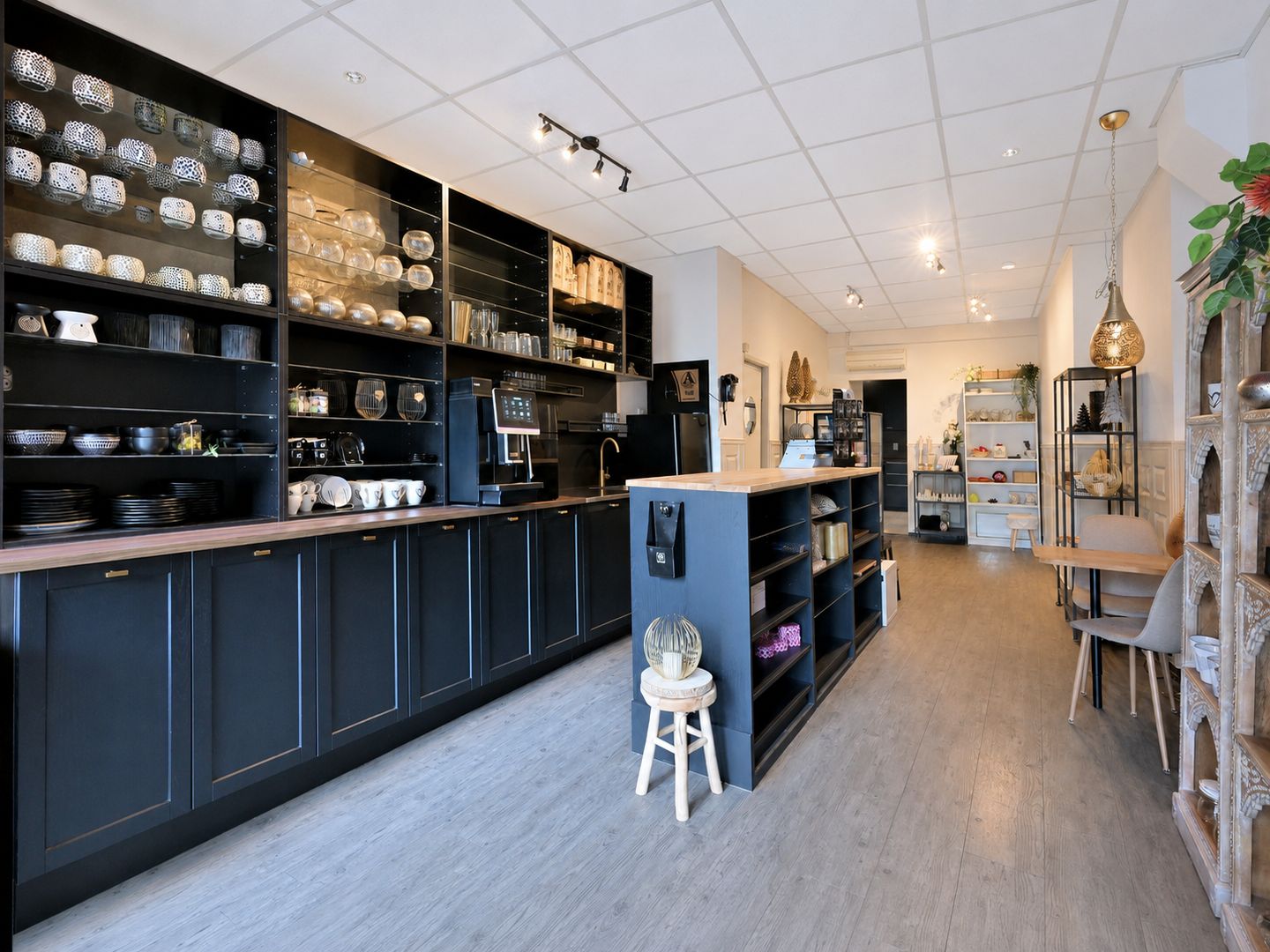 Bekijk foto 2 van Beukerstraat 83