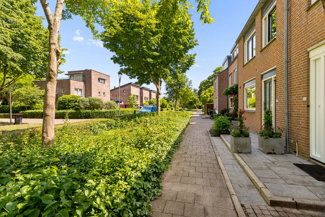 Foto 46 van Dovenetelhof 37