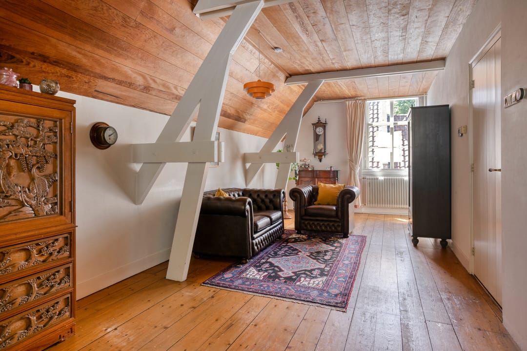 Characteristic detached house with unique layout and river views in Heusden — 26