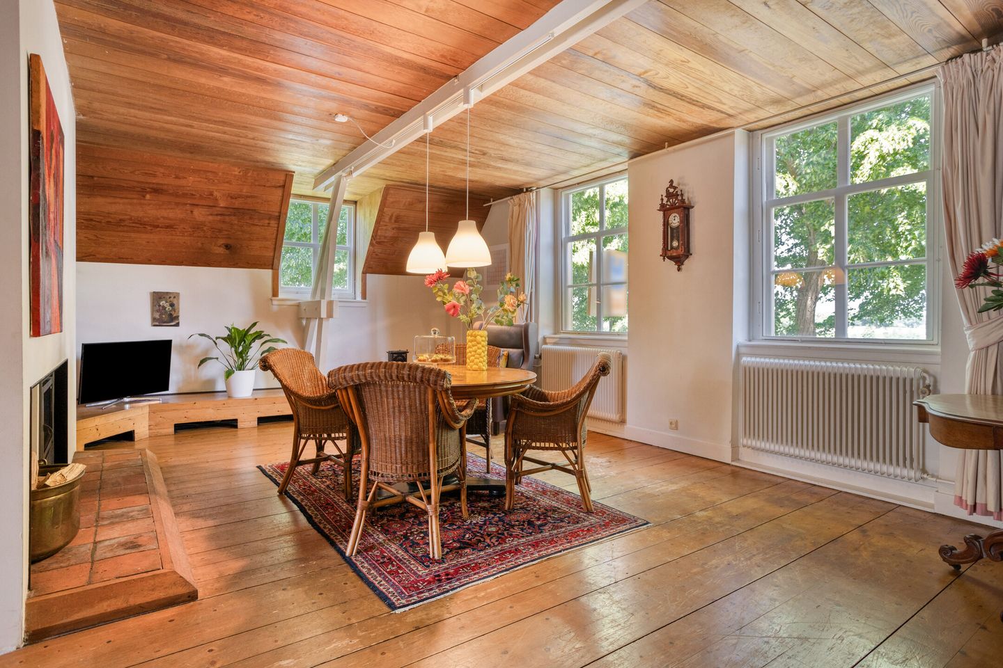 Characteristic detached house with unique layout and river views in Heusden — 19