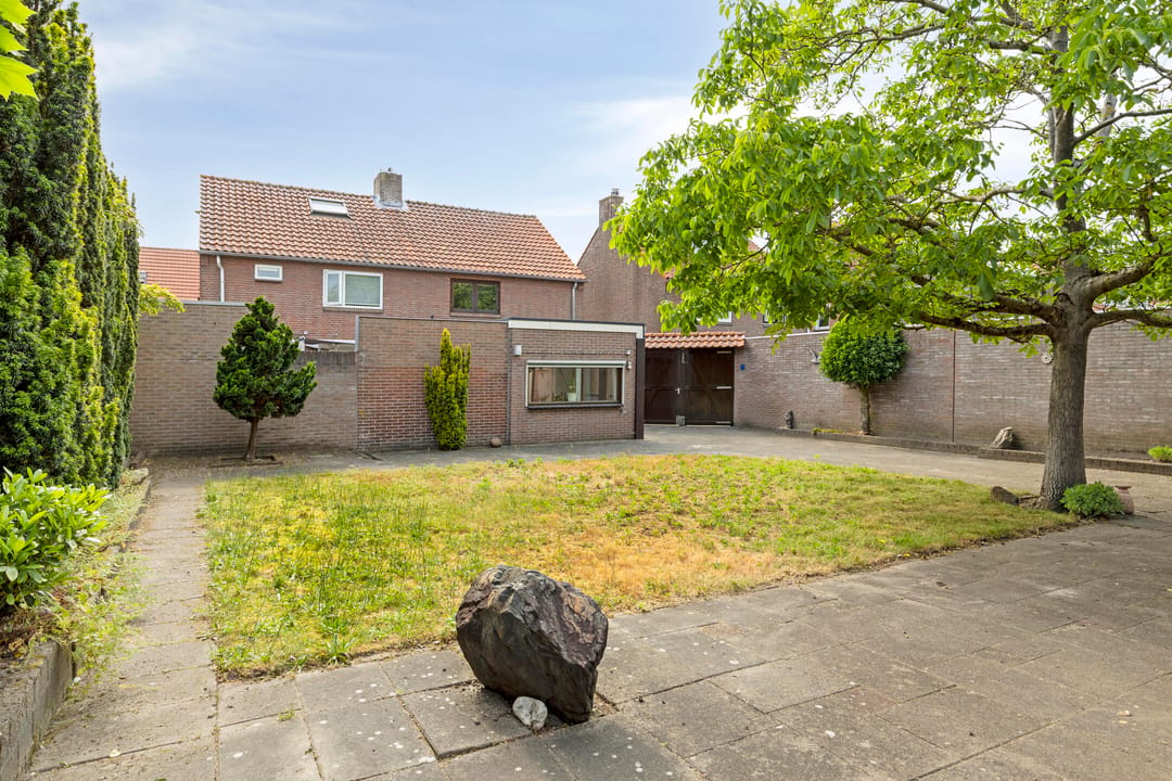 Photo 37 of Hoogstraat 57