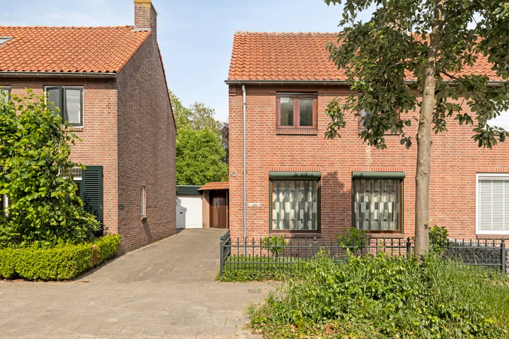 Photo 2 of Hoogstraat 57