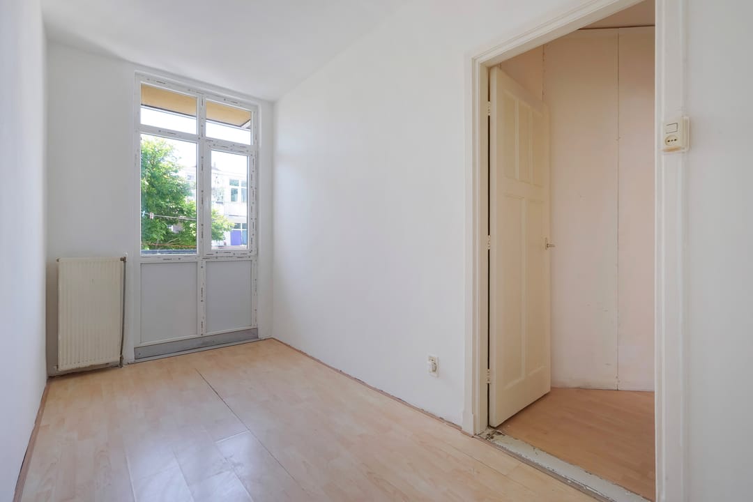 Photo 17 of Meidoornstraat 144