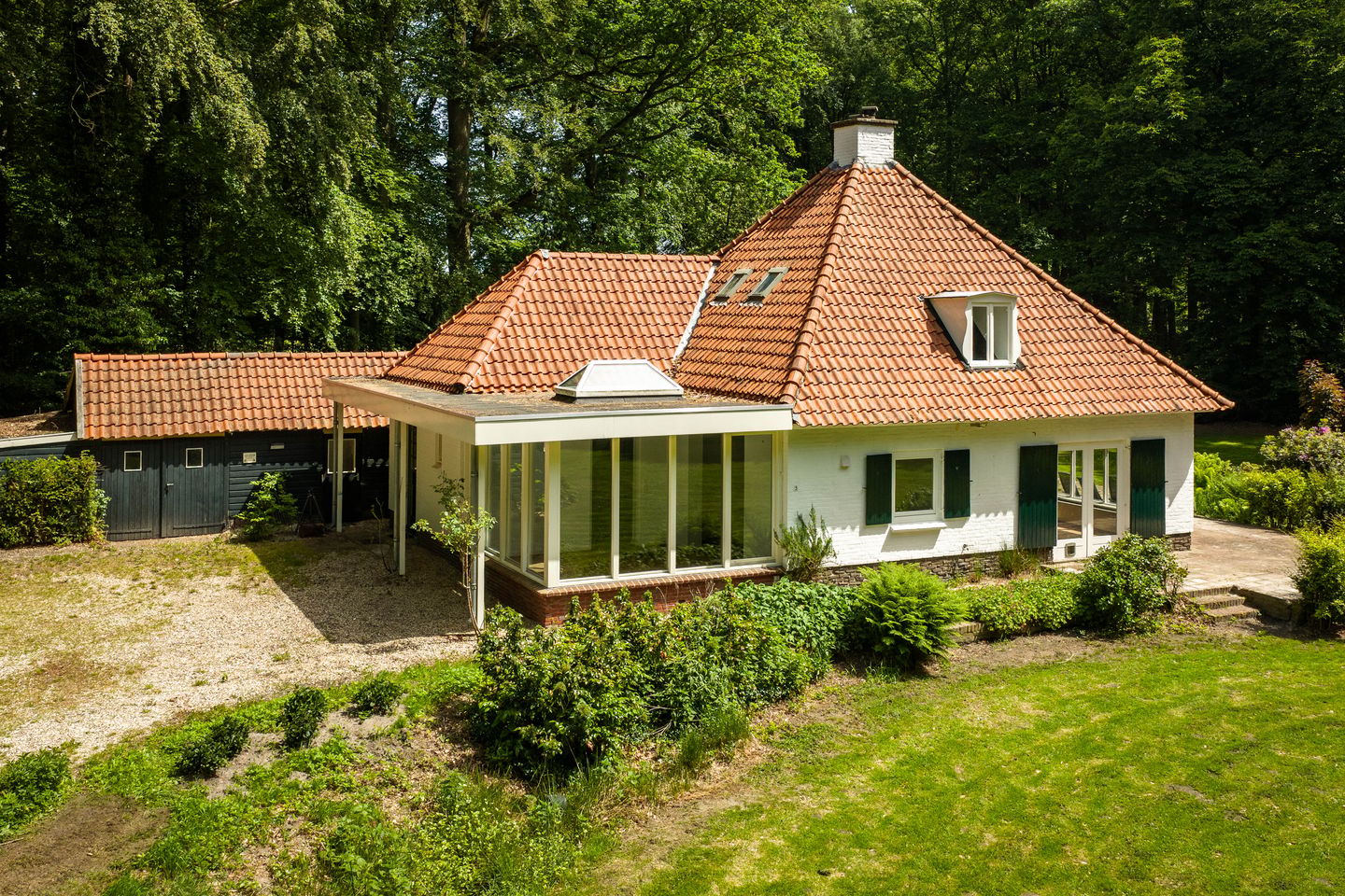 Idyllic Country House 't Onvree in a Forested Estate near Lochem — 10