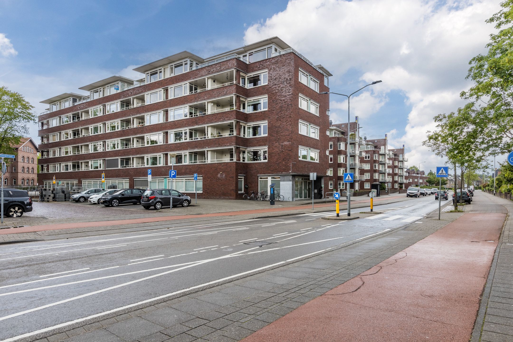 Photo 42 of Generaal Maczekstraat 167