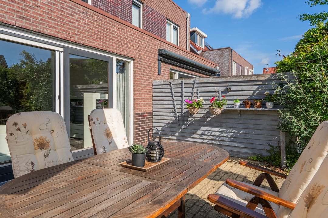 Photo 32 of Zeeltstraat 9