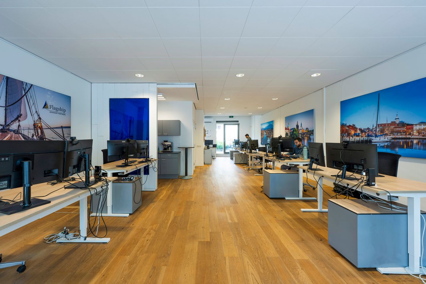 View photo 4 of Laan der Hesperiden 120