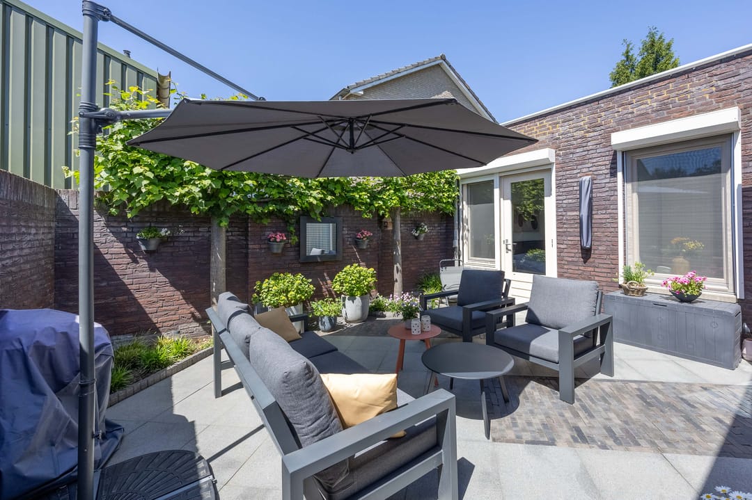 Modern and Energy Efficient Patio Home with High Ceilings in Leunen — 28
