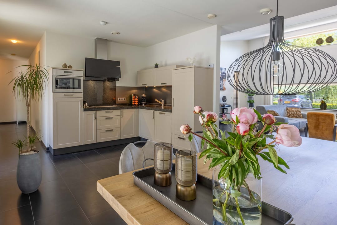 Modern and Energy Efficient Patio Home with High Ceilings in Leunen — 13