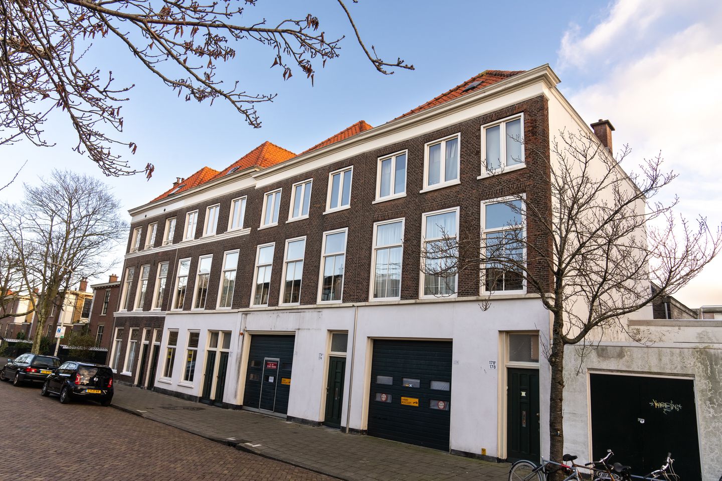 View photo 1 of Van Hogendorpstraat 168-178