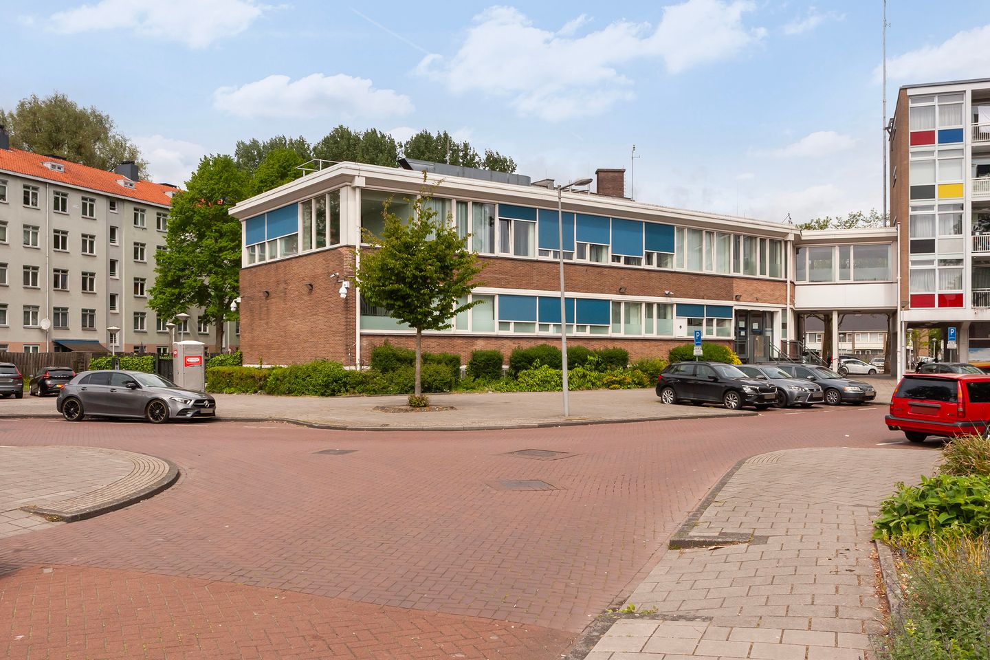View photo 1 of Lodewijk van Deysselstraat 16