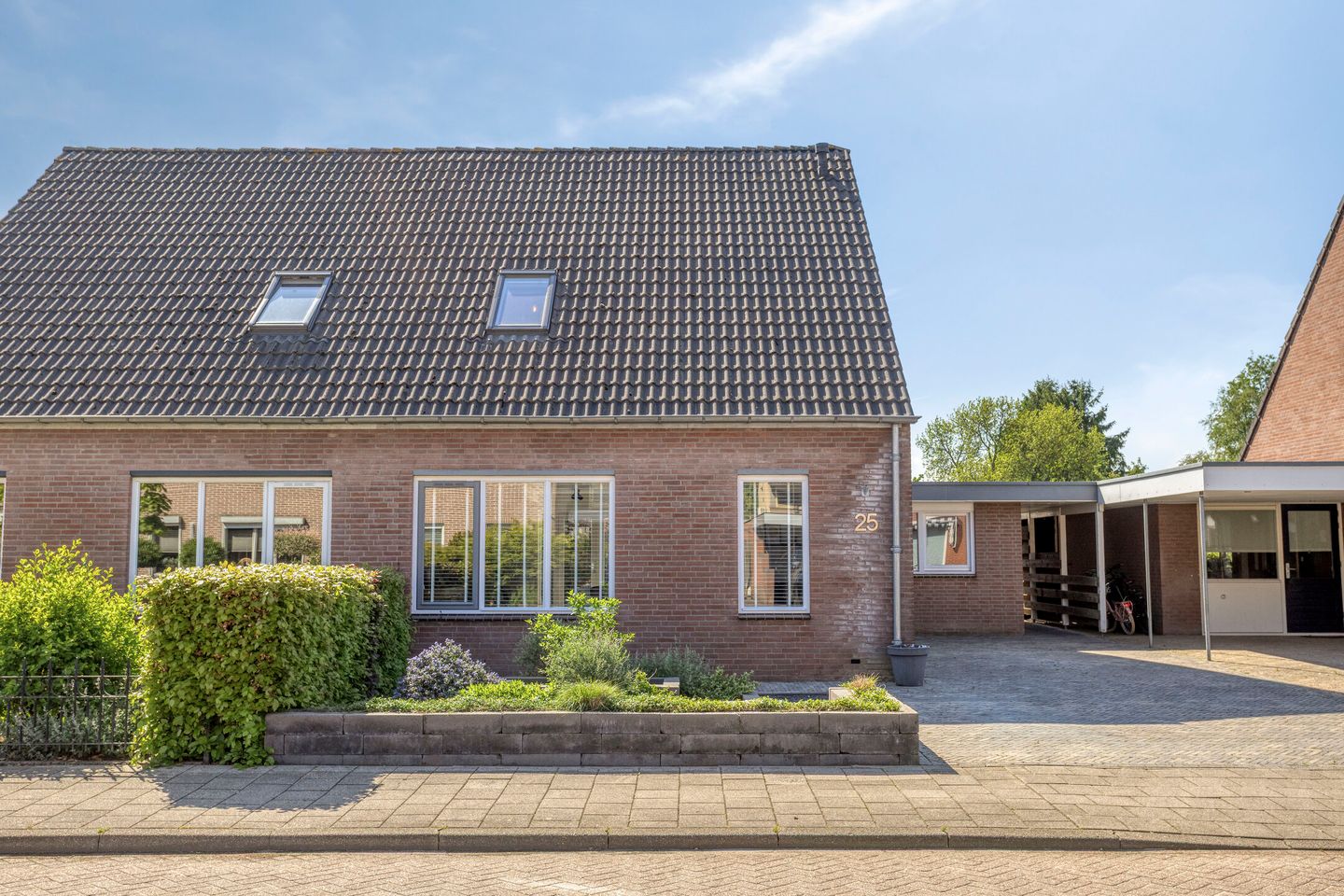 Photo 35 of Burgemeester van Gilsstraat 25