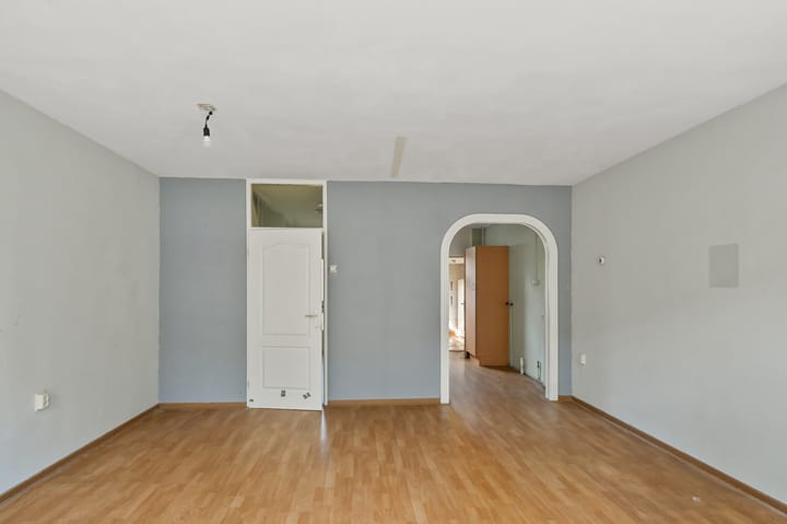 Tussenwoning te koop: Bezaanstraat 18, Zaandam