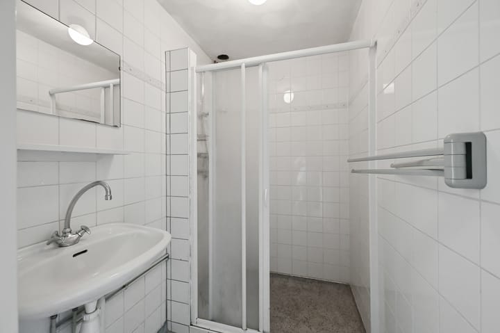 Tussenwoning te koop: Bezaanstraat 18, Zaandam