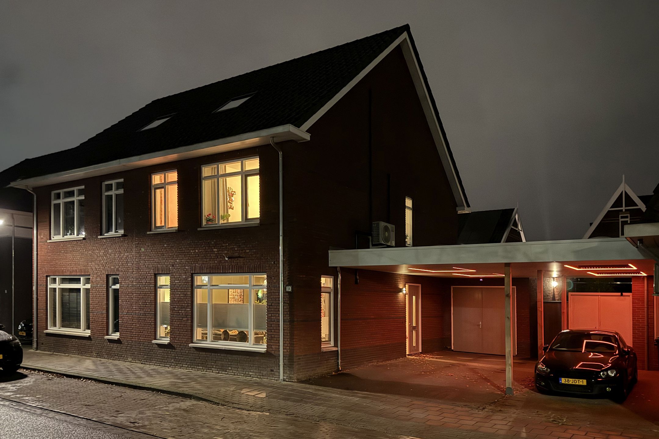 Photo 48 of Oosterstraat 9-A
