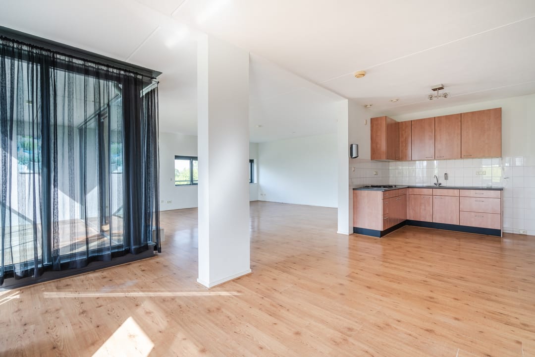 Photo 16 of Bakboord 16