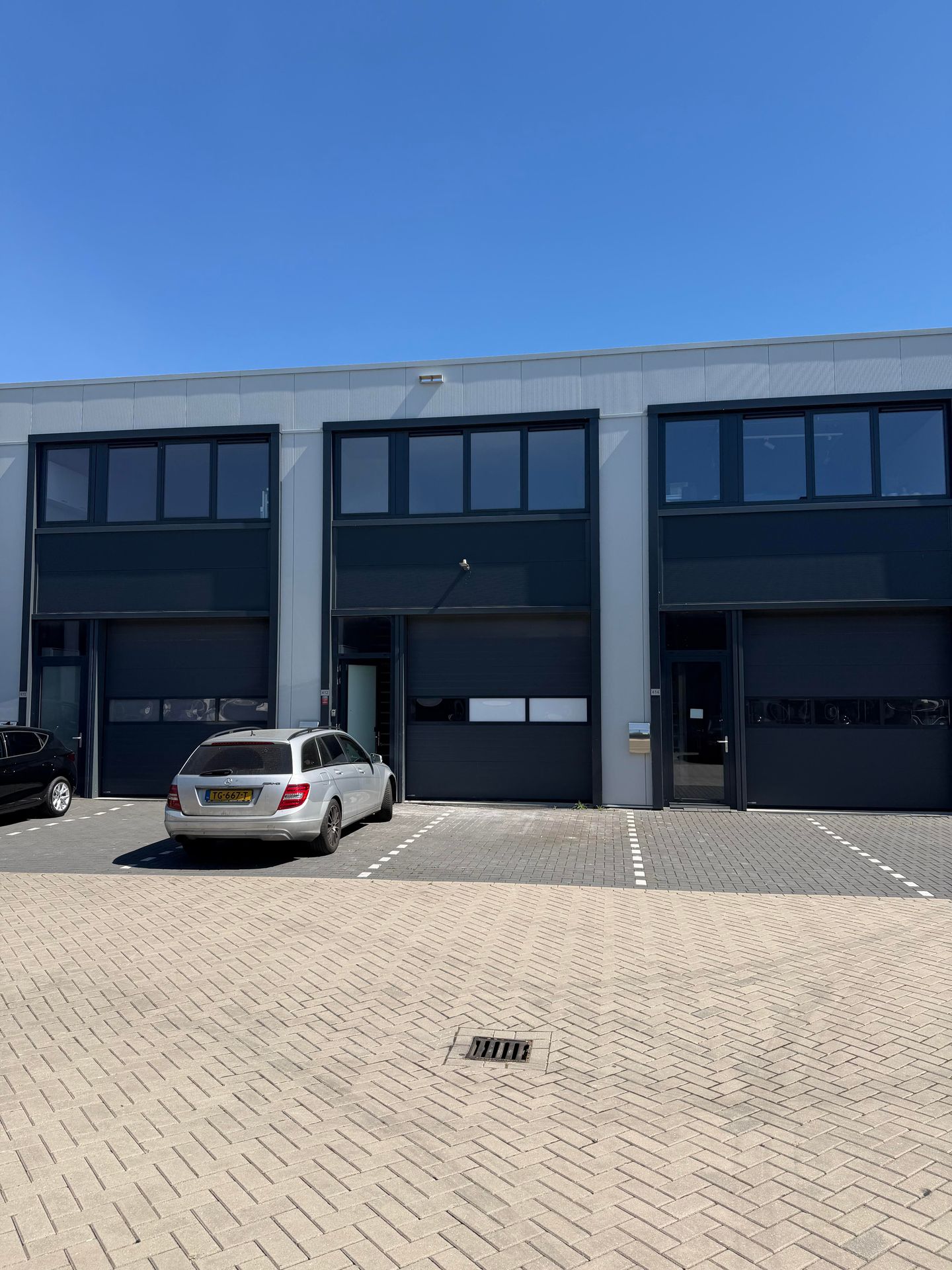 Bekijk foto 2 van Titaniumweg 412