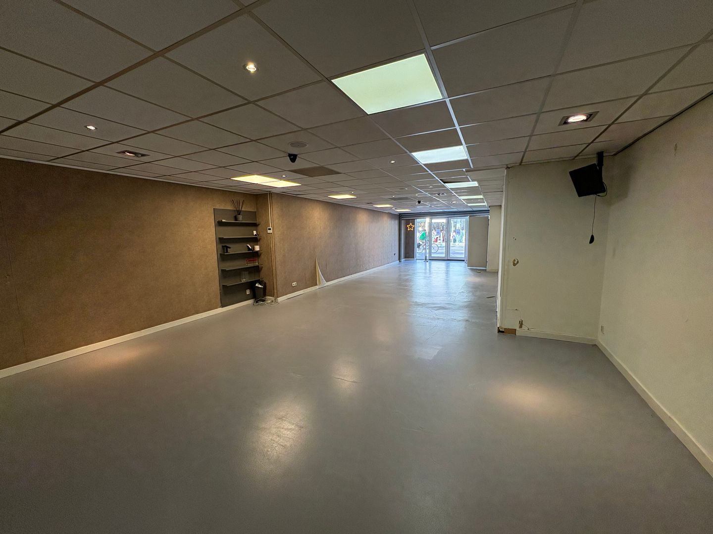 Bekijk foto 4 van Eindhovenseweg 12