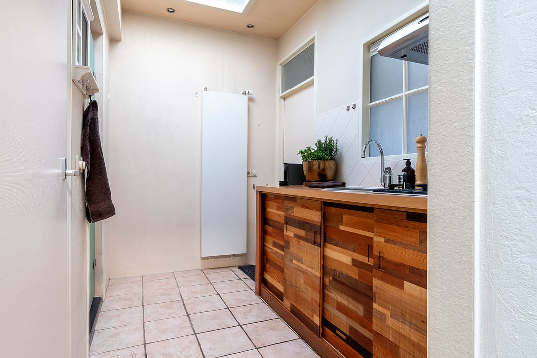 Spacious detached 1930s home with versatile outbuilding and annex in the center of Uitgeest — 52