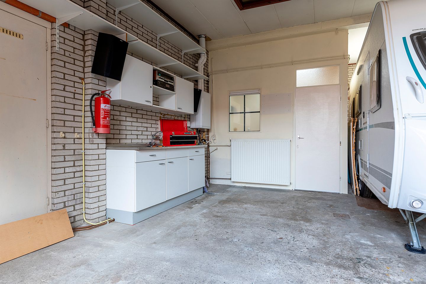 Spacious detached 1930s home with versatile outbuilding and annex in the center of Uitgeest — 55