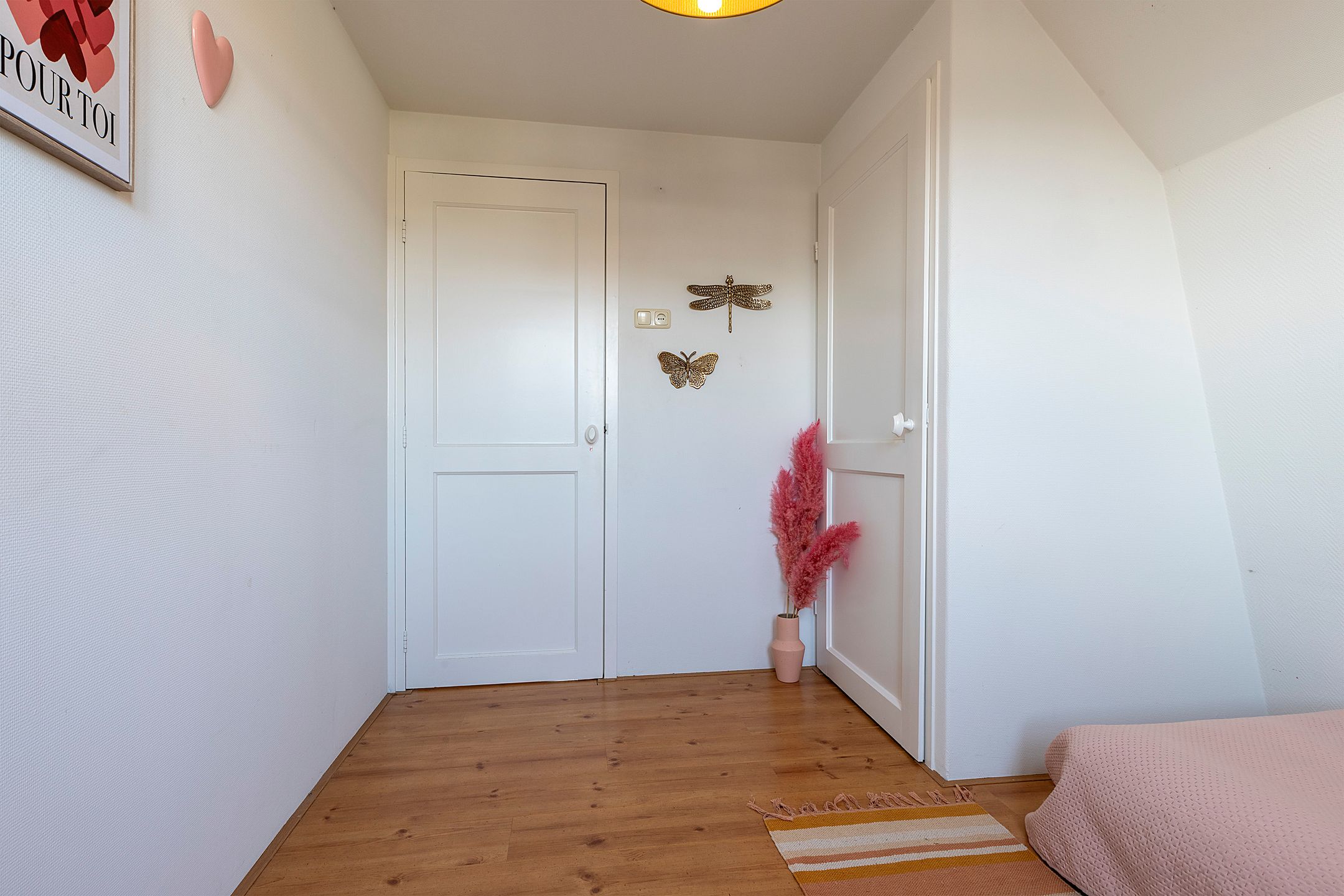 Spacious detached 1930s home with versatile outbuilding and annex in the center of Uitgeest — 27
