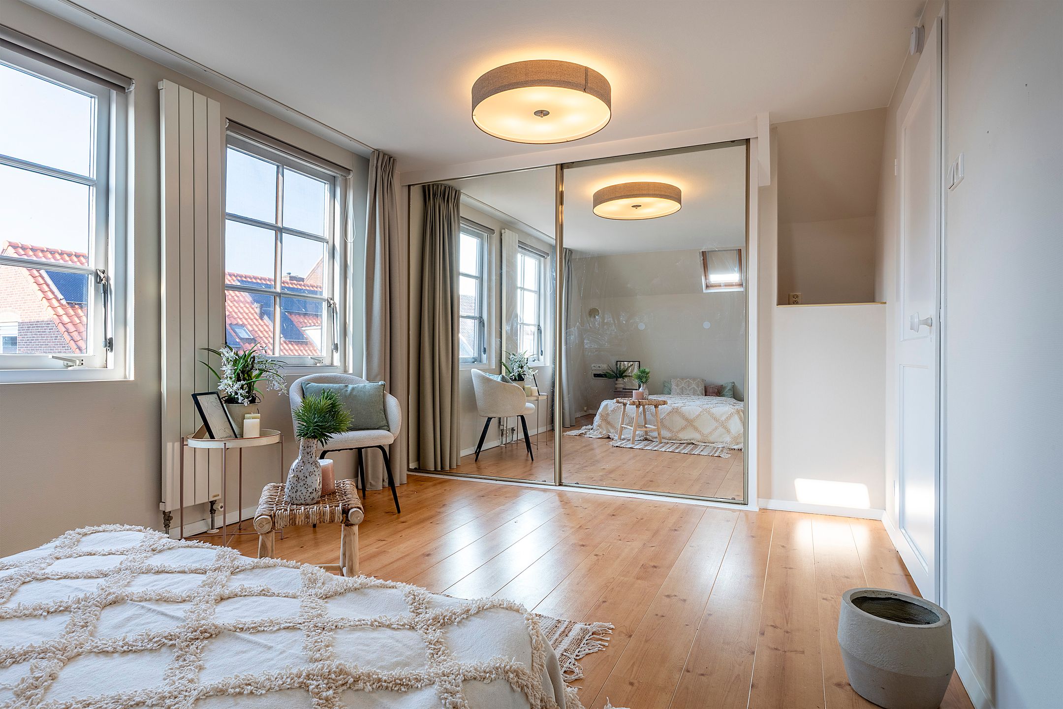 Spacious detached 1930s home with versatile outbuilding and annex in the center of Uitgeest — 30