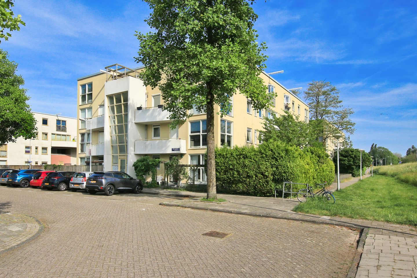 Foto 1 van Reizigersweg 211