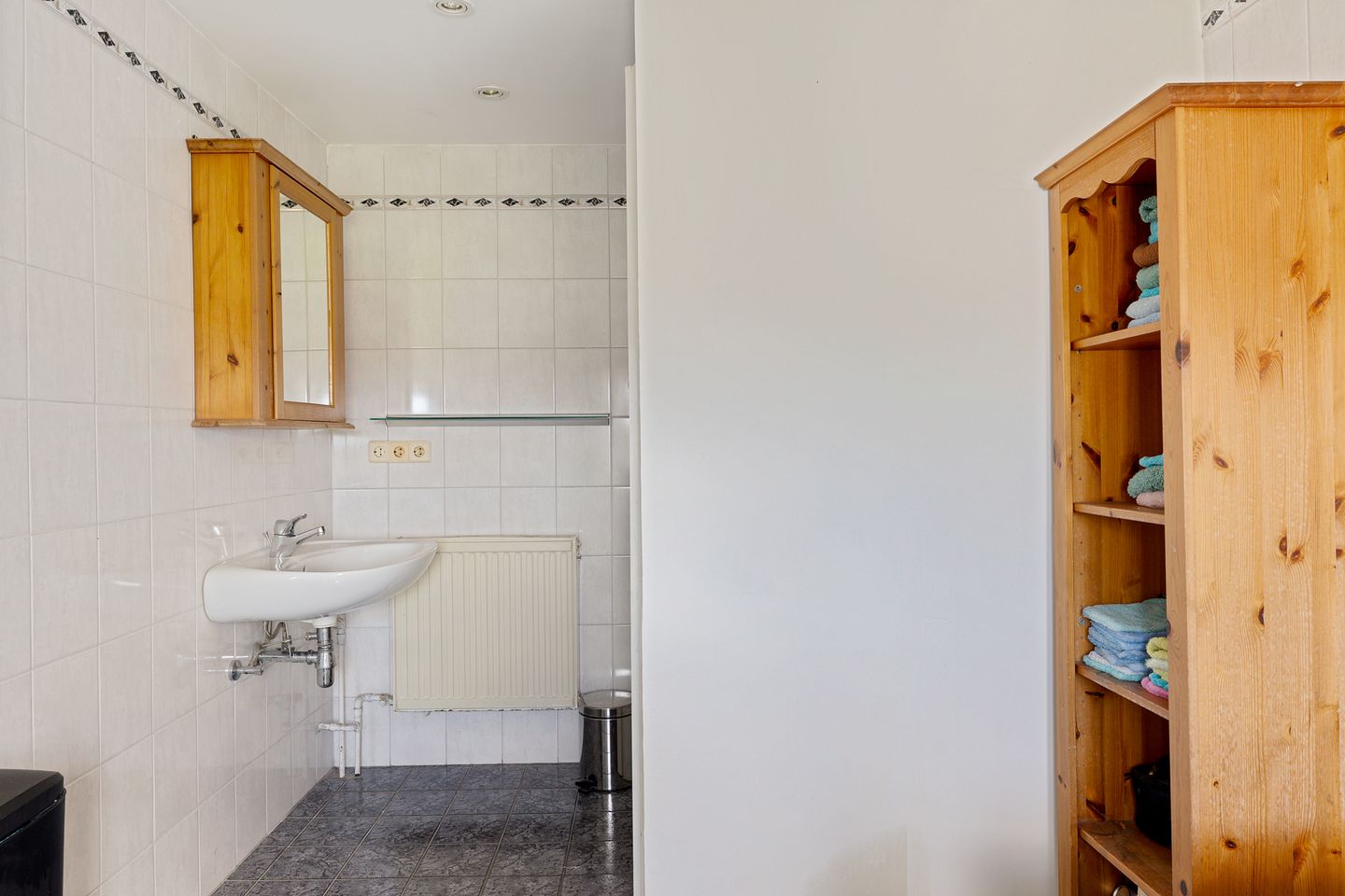 Spacious Detached Farmhouse with Equestrian Potential in Rural Heede — 35