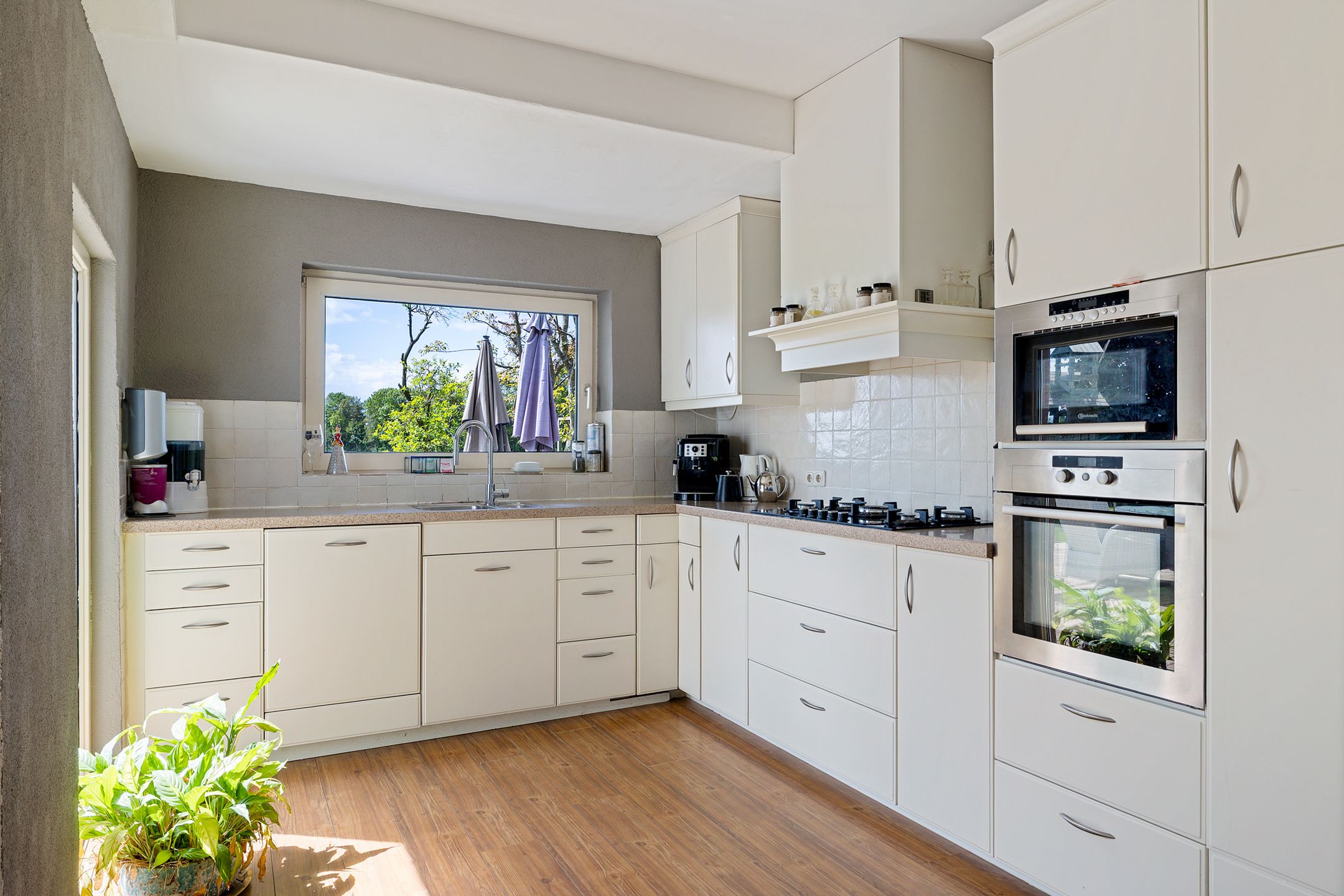 Spacious Detached Farmhouse with Equestrian Potential in Rural Heede — 15