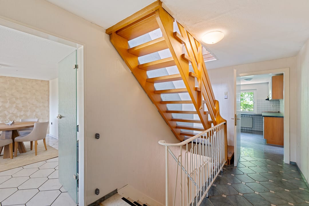 Spacious Detached Farmhouse with Equestrian Potential in Rural Heede — 32