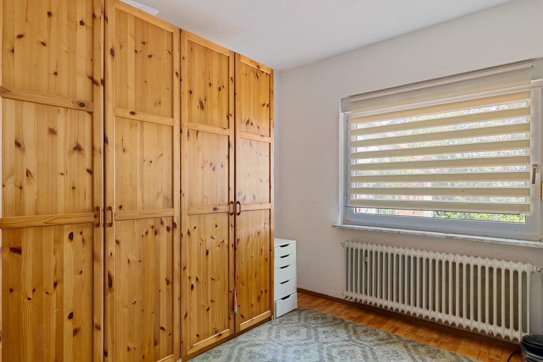 Spacious Detached Farmhouse with Equestrian Potential in Rural Heede — 11