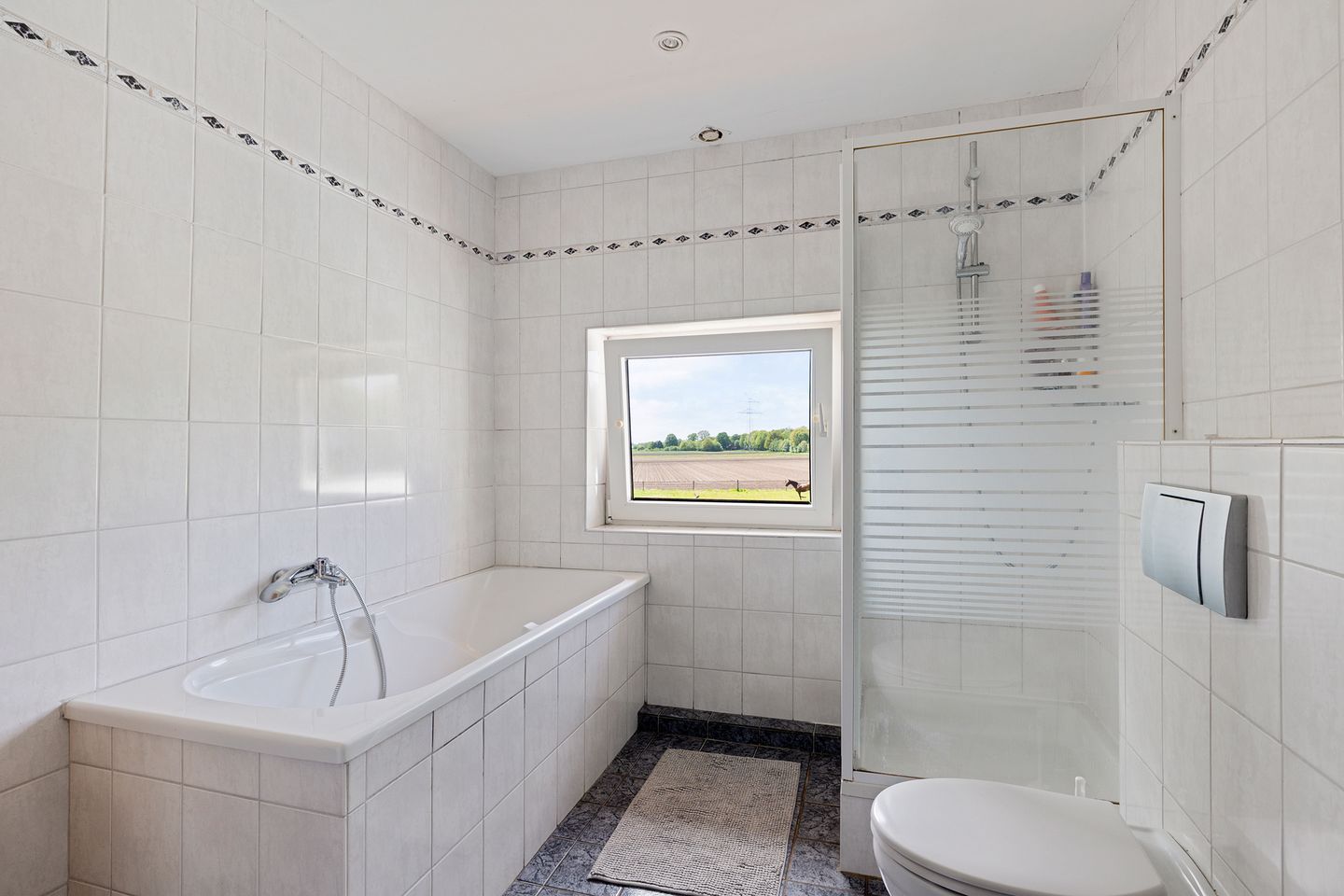 Spacious Detached Farmhouse with Equestrian Potential in Rural Heede — 34