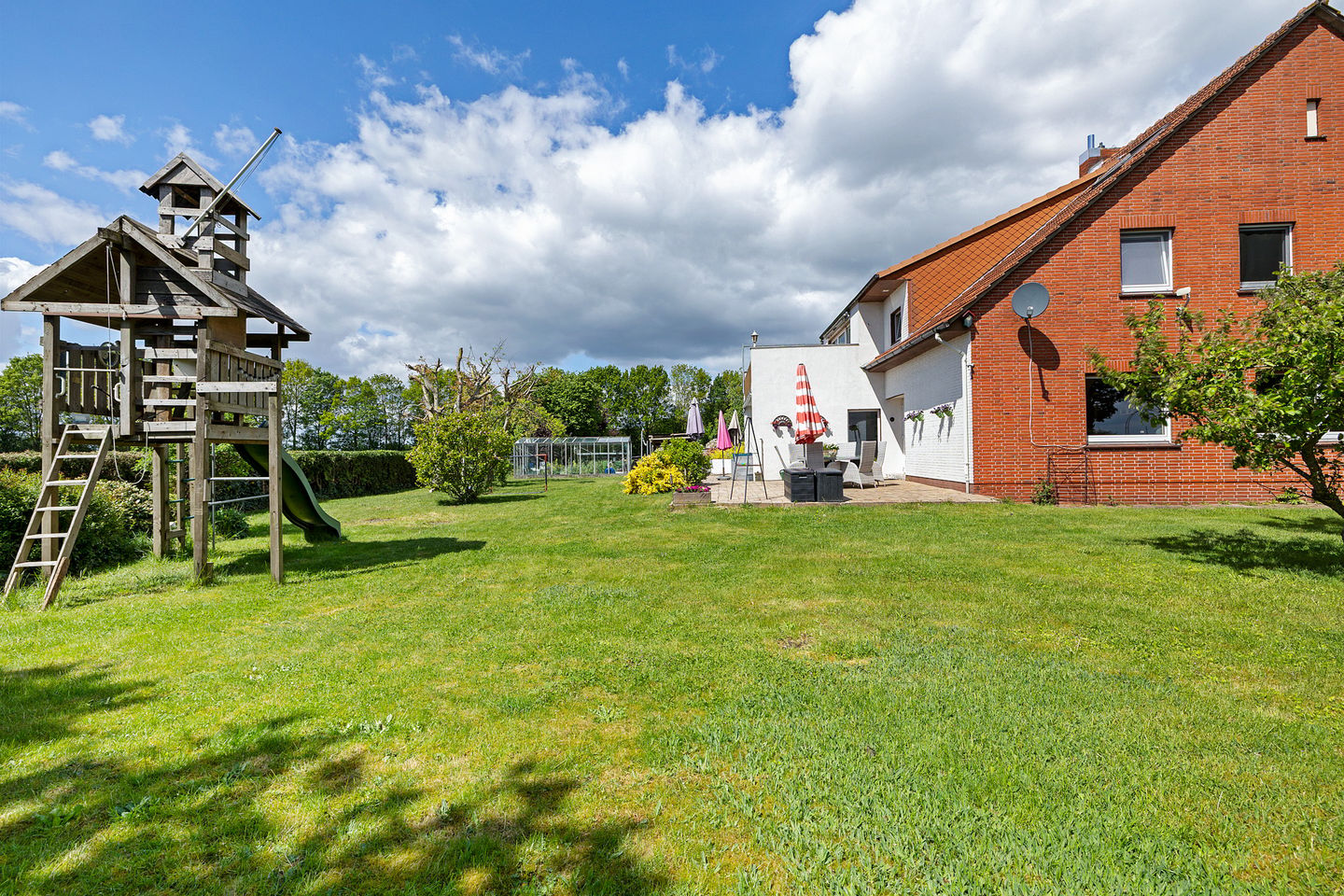 Spacious Detached Farmhouse with Equestrian Potential in Rural Heede — 40