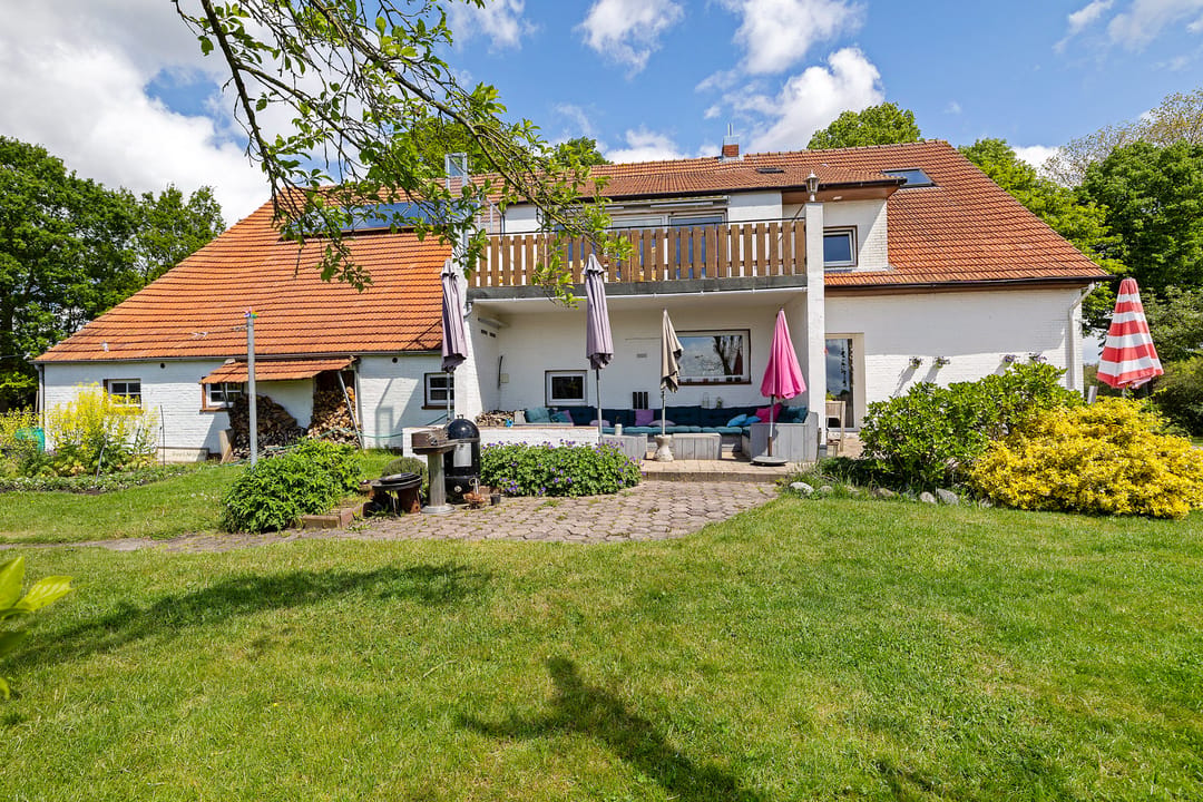 Spacious Detached Farmhouse with Equestrian Potential in Rural Heede — 41