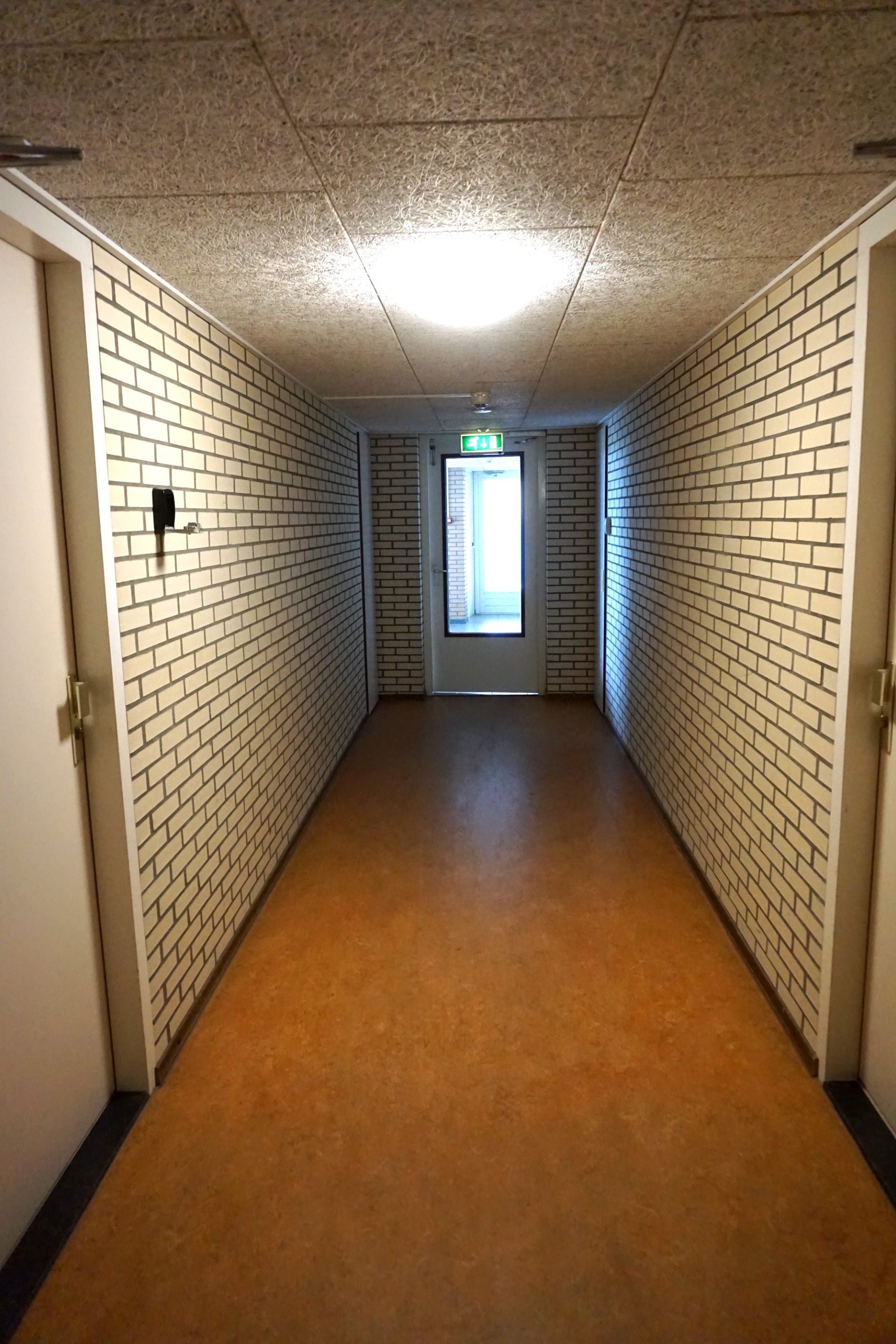 1-bedroom freehold villa in Julianadorp — photo 3 of 5