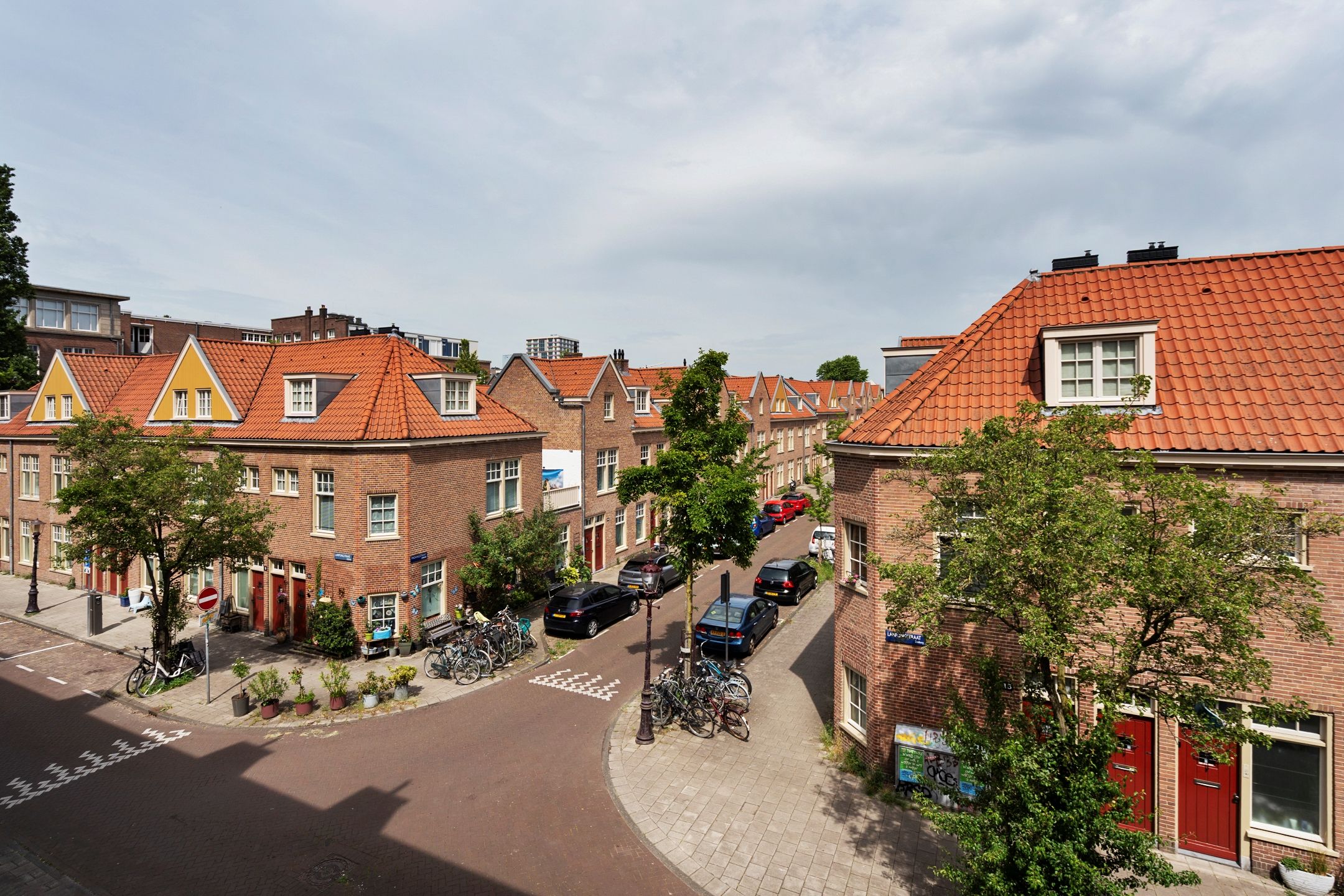 Spacious and sunny apartment with bought-off leasehold in Amsterdam's Indische Buurt — 9