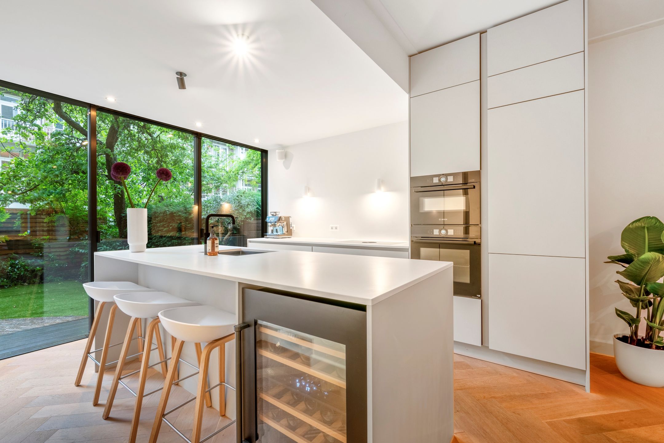 Apartment in Amsterdam, Scheldebuurt, Zuid - View 2