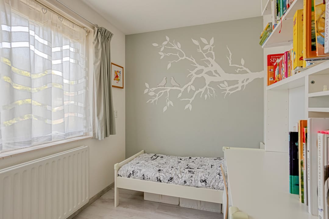 Spacious Semi-Detached House with Garage and Private Garden in Popular Berkum District — 26