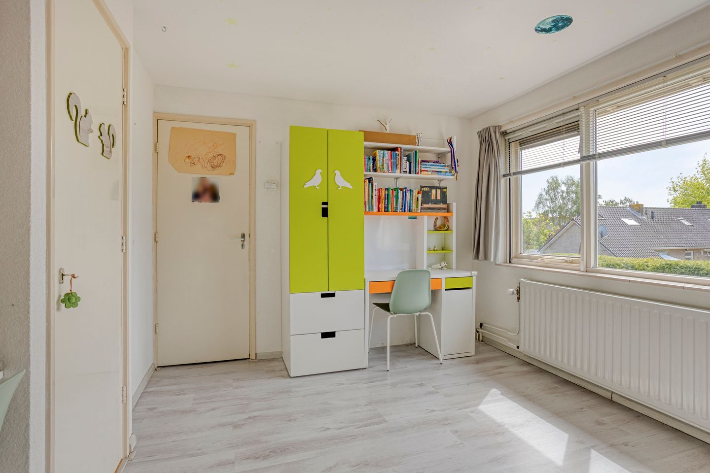 Spacious Semi-Detached House with Garage and Private Garden in Popular Berkum District — 25
