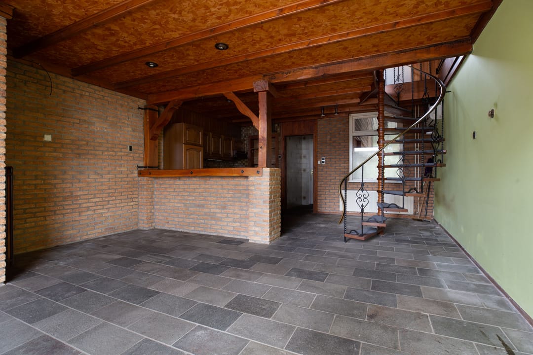 Terraced Home with Deep Garden and Renovation Potential in Waalwijk — 7